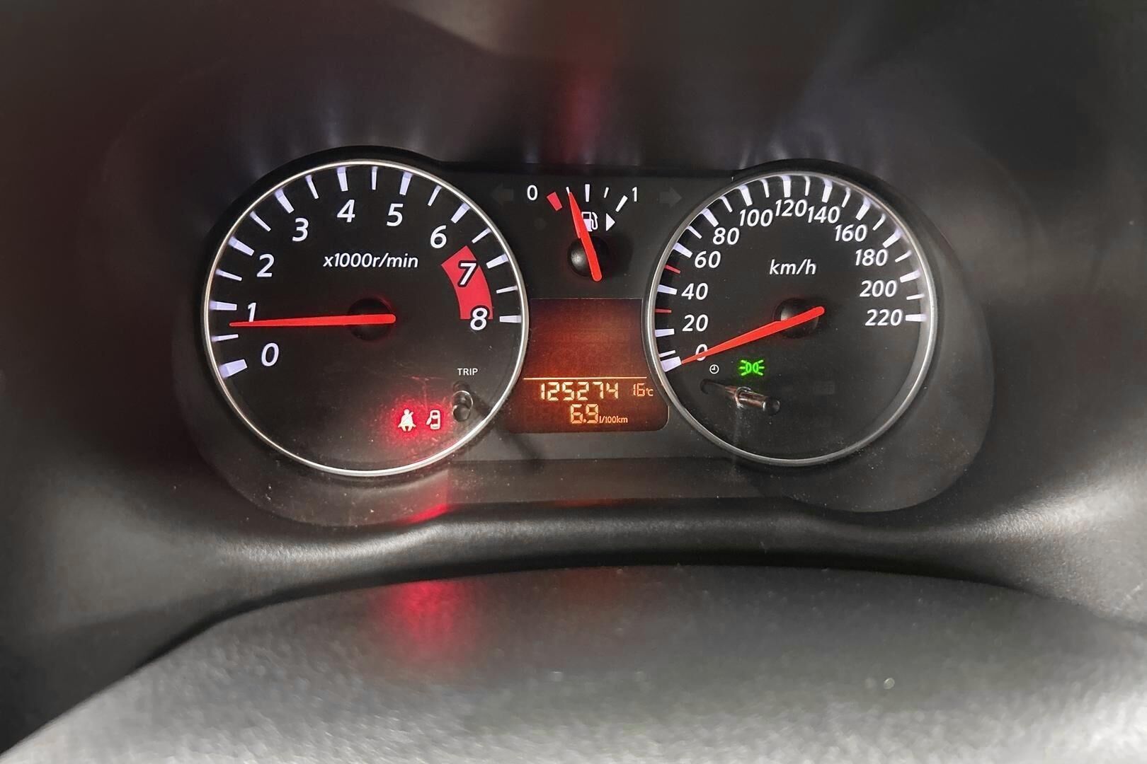 Nissan Note iso kuva 18