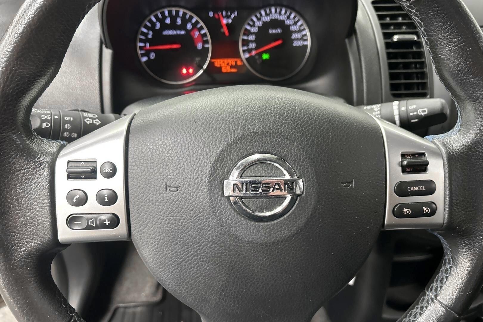 Nissan Note iso kuva 19