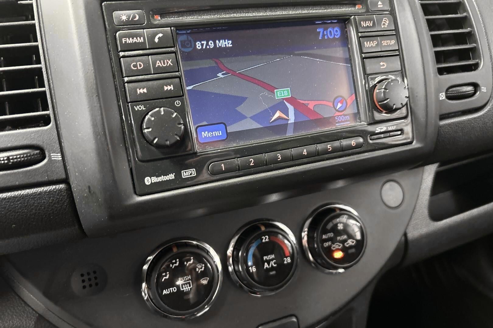 Nissan Note iso kuva 20