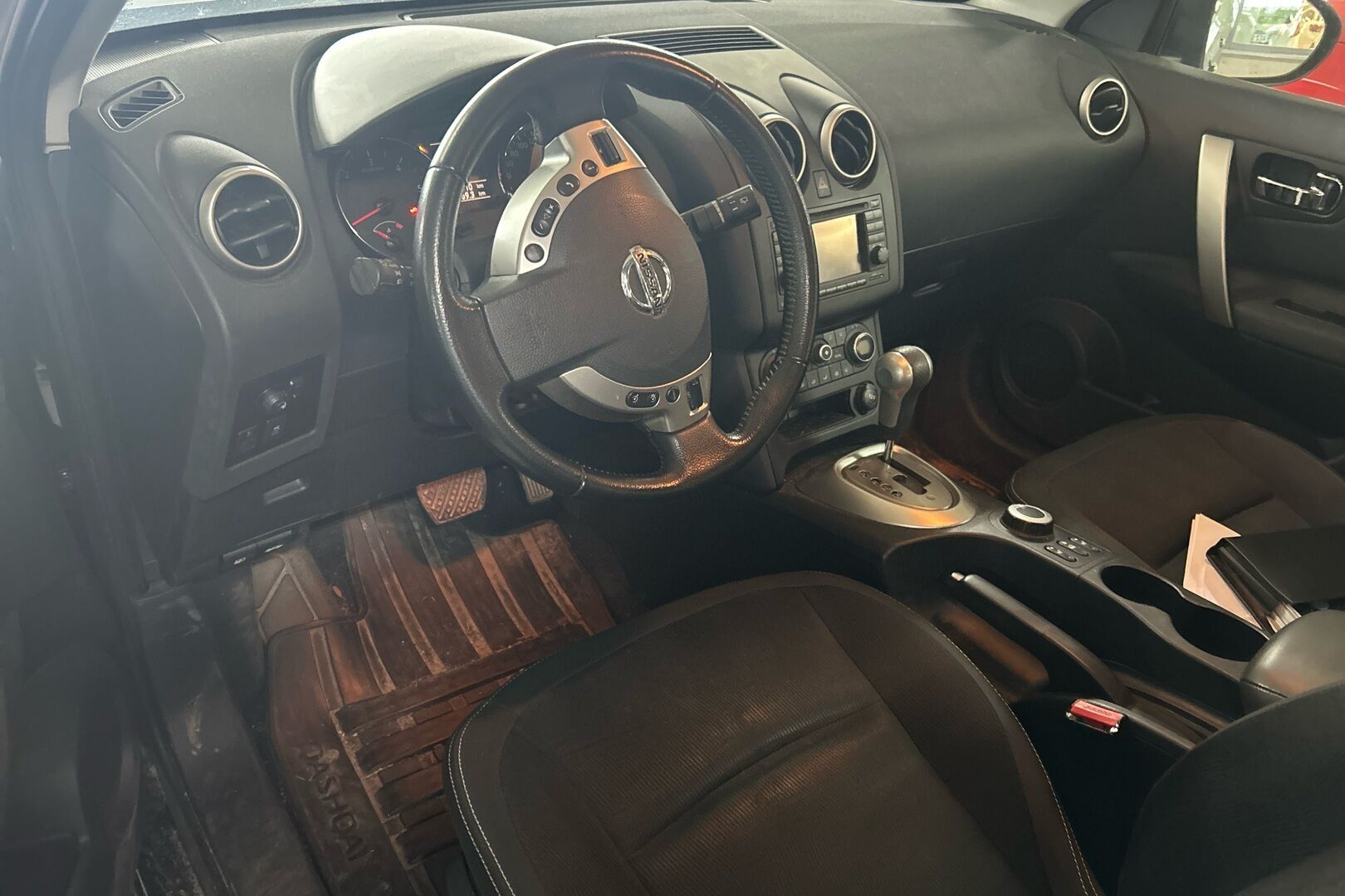 Nissan Qashqai iso kuva 1