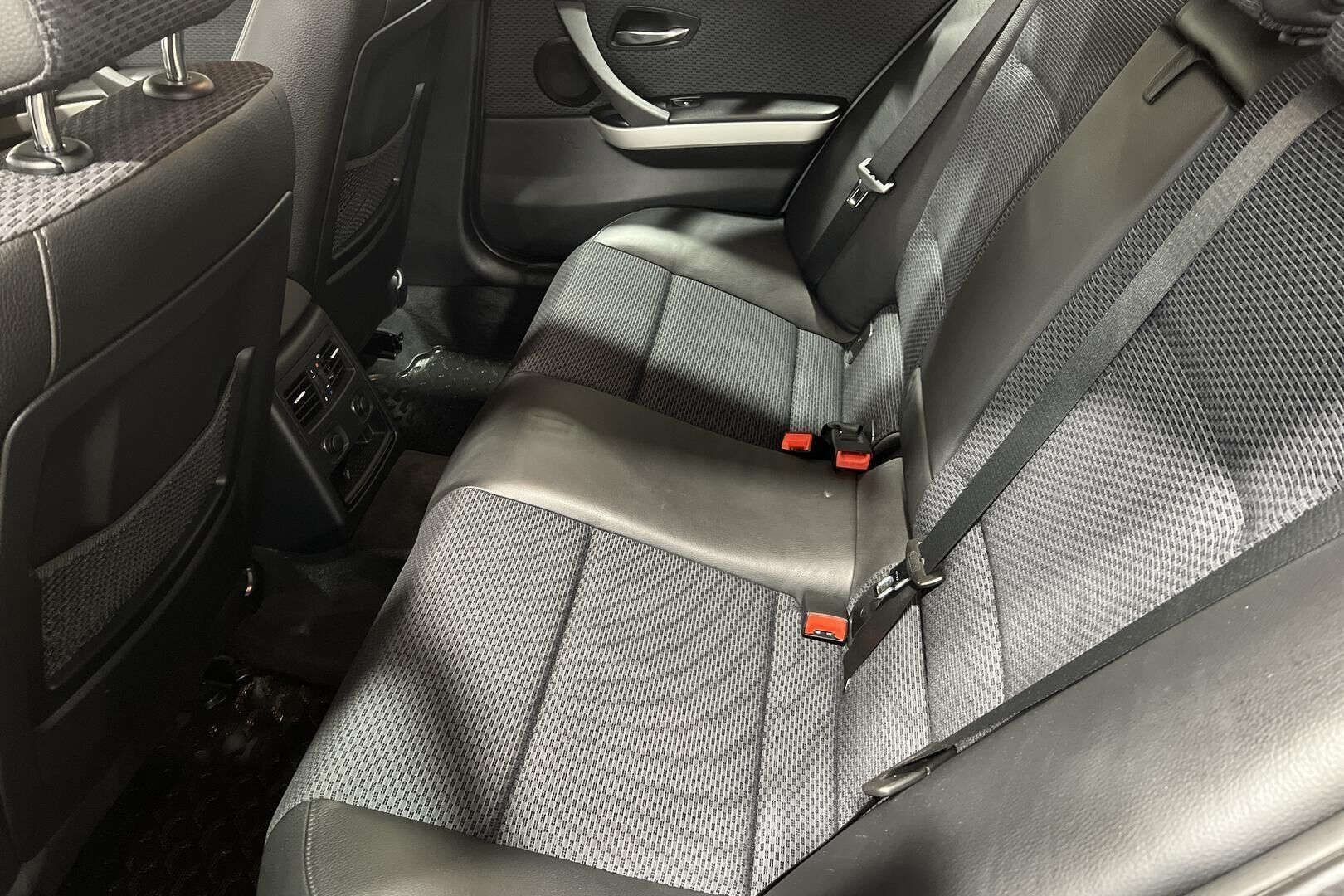 BMW 3-sarja iso kuva 10