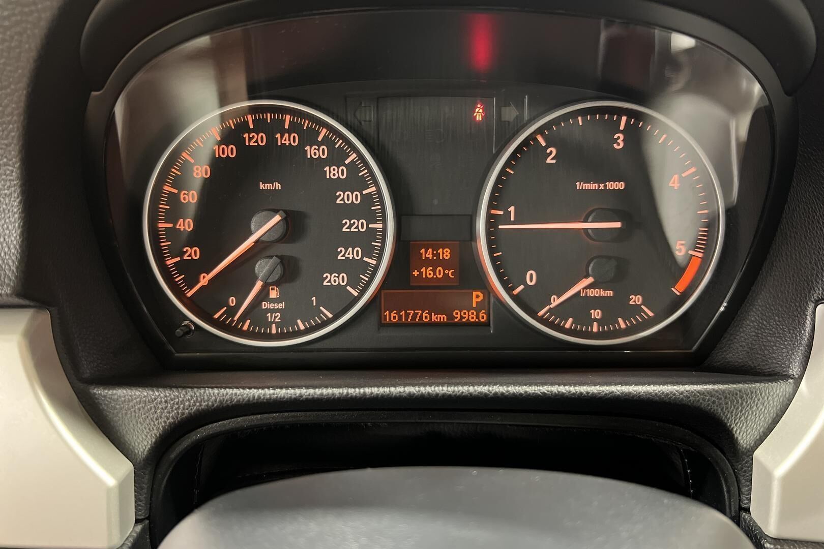 BMW 3-sarja iso kuva 17