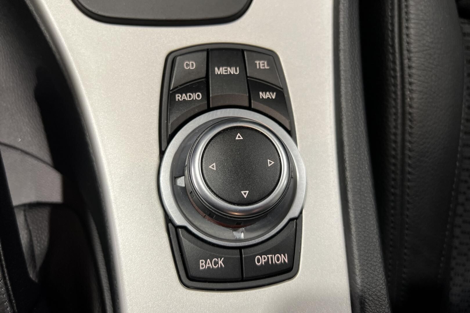 BMW 3-sarja iso kuva 18