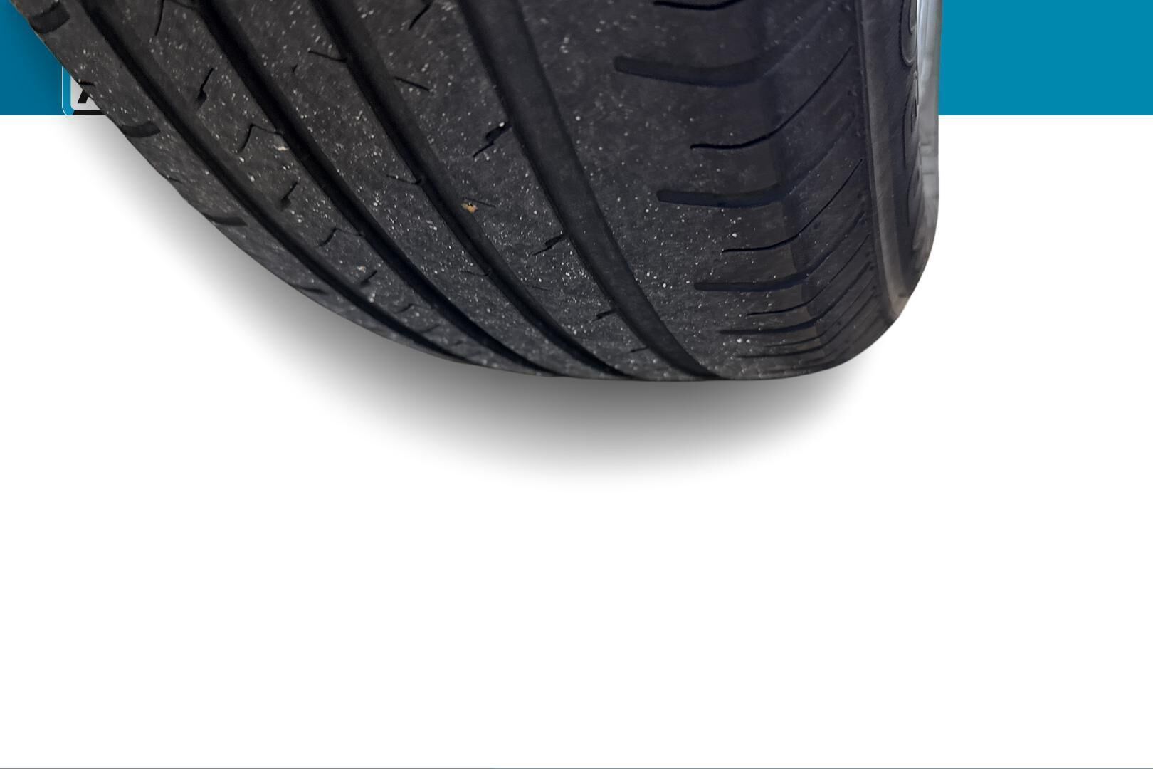 Kia cee'd iso kuva 13