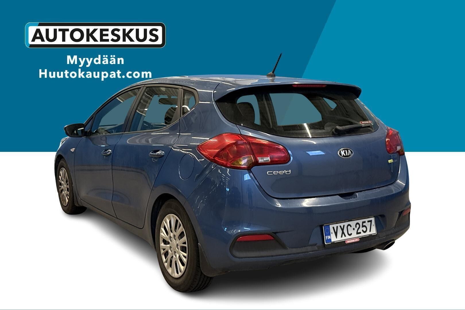 Kia cee'd iso kuva 6