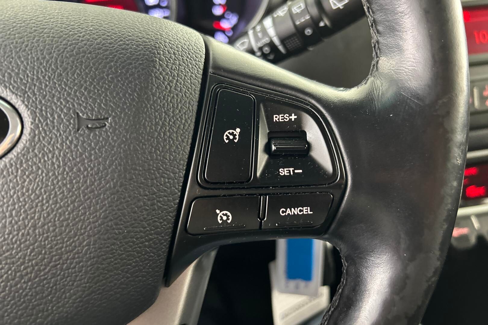 Kia Rio iso kuva 14