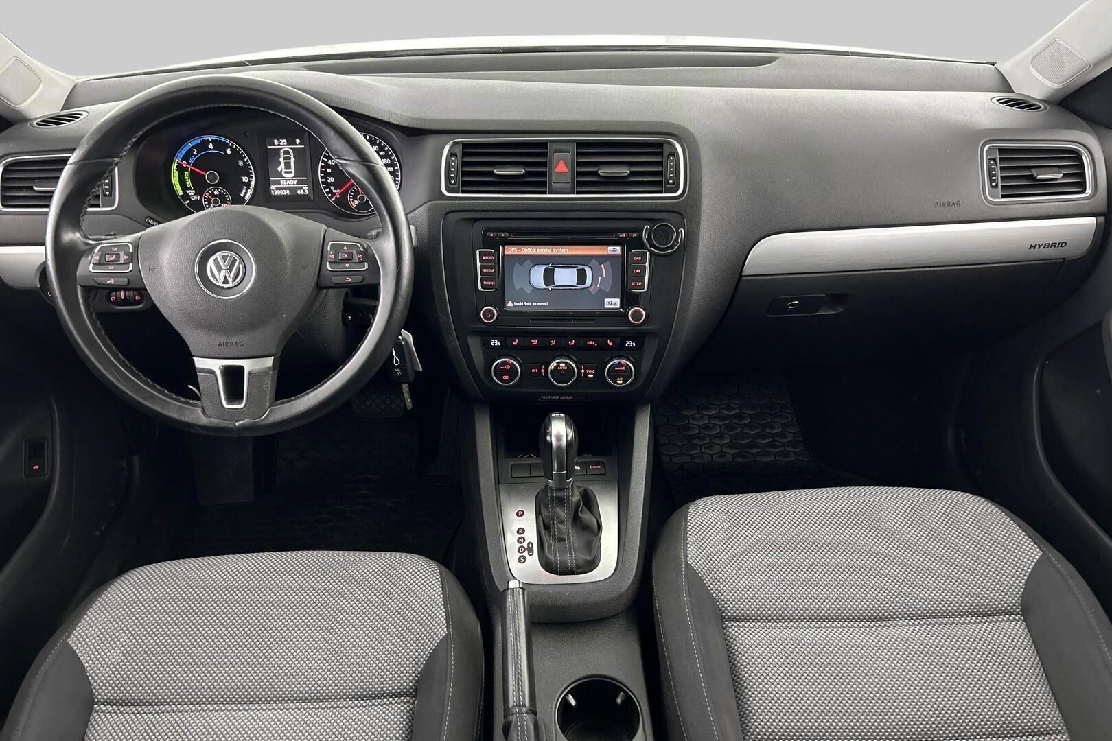Volkswagen Jetta iso kuva 10