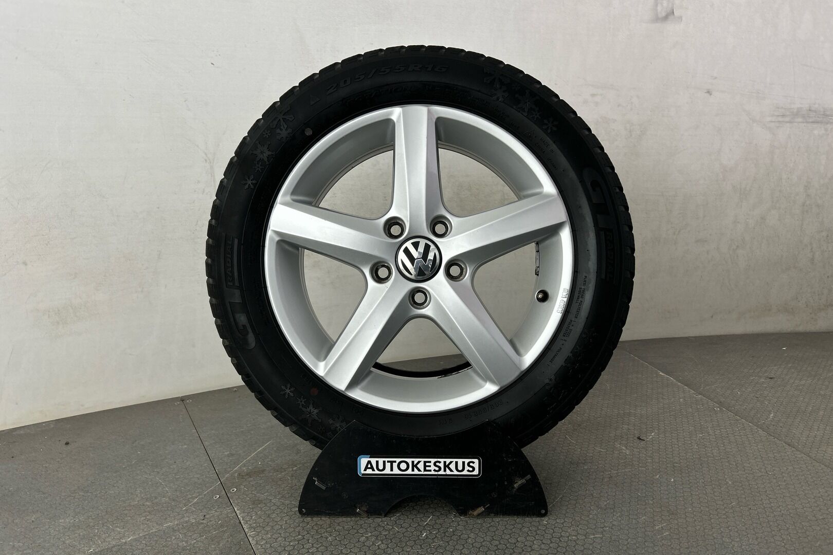 Volkswagen Jetta iso kuva 22