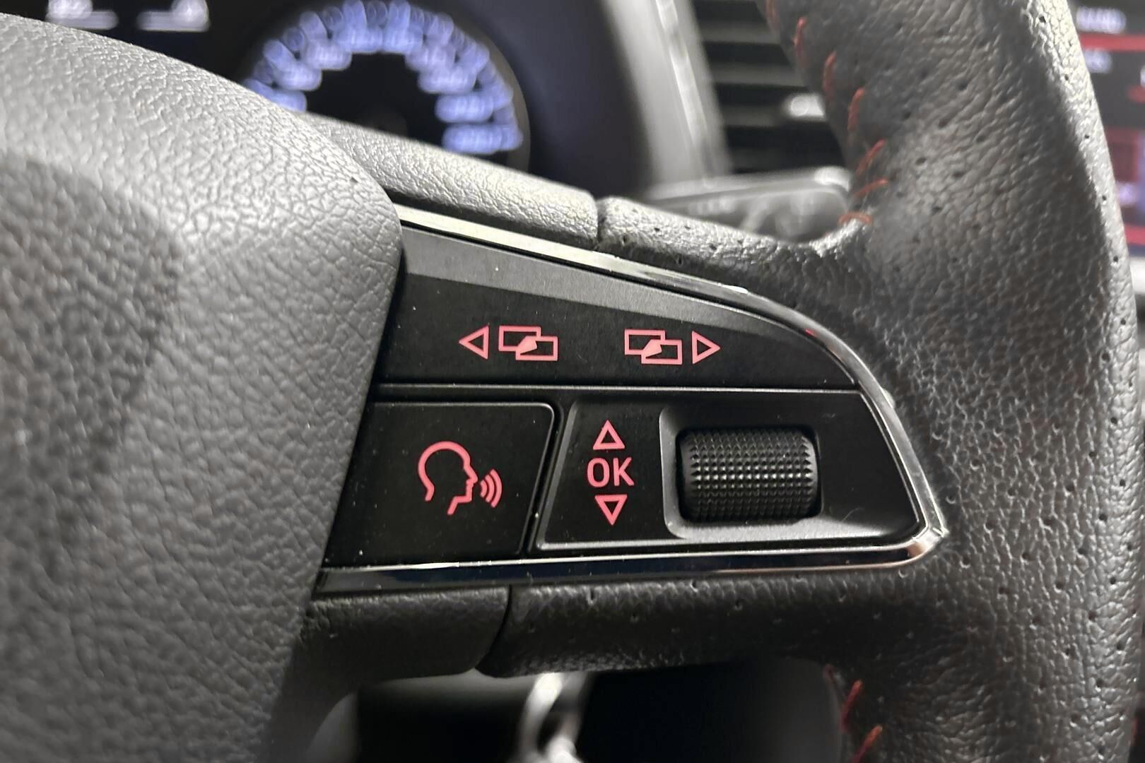 Seat Leon ST iso kuva 10