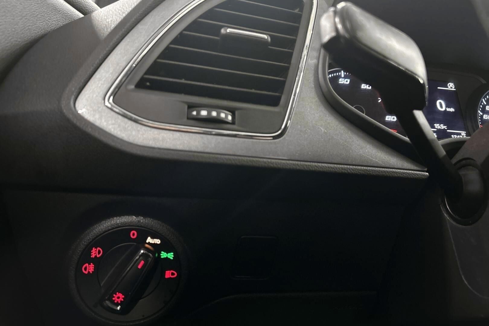 Seat Leon ST iso kuva 21