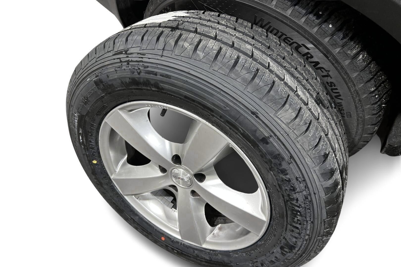 Kia Sorento iso kuva 17