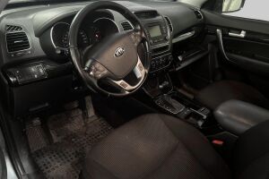 Kia Sorento esikatselu 2