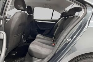 Skoda Octavia esikatselu 10