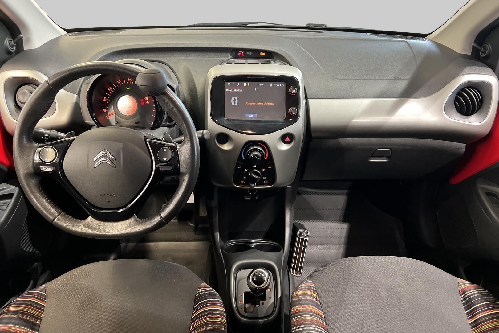 Citroen C1 iso kuva 11