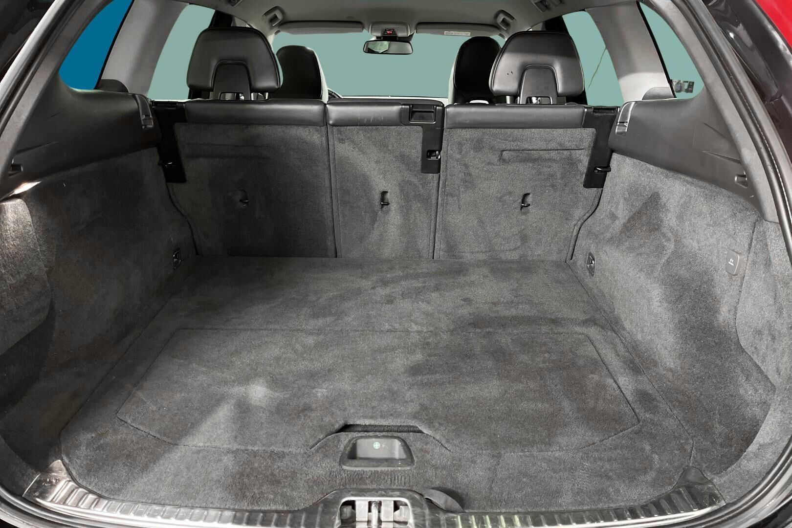 Volvo XC60 iso kuva 12