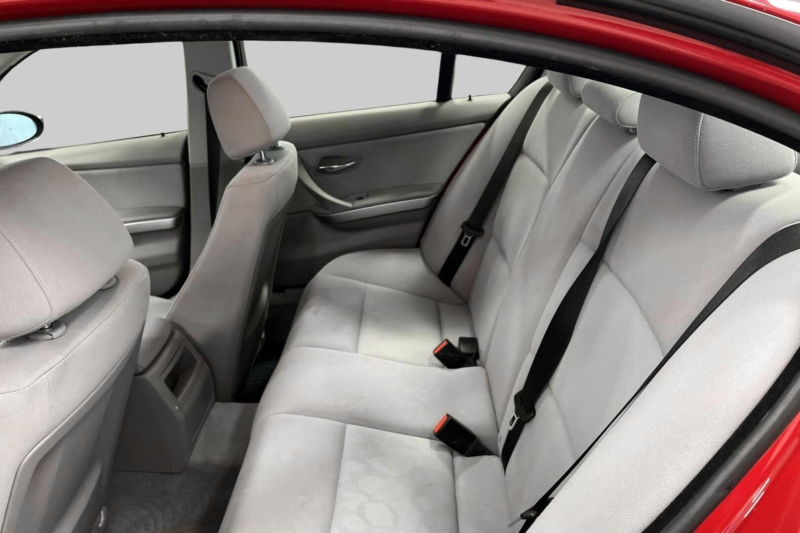 BMW 3-sarja iso kuva 9