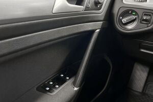 Volkswagen Golf esikatselu 18