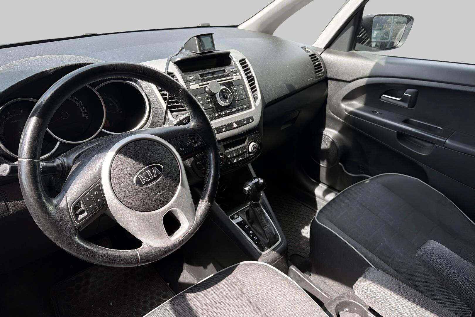 Kia Venga iso kuva 2