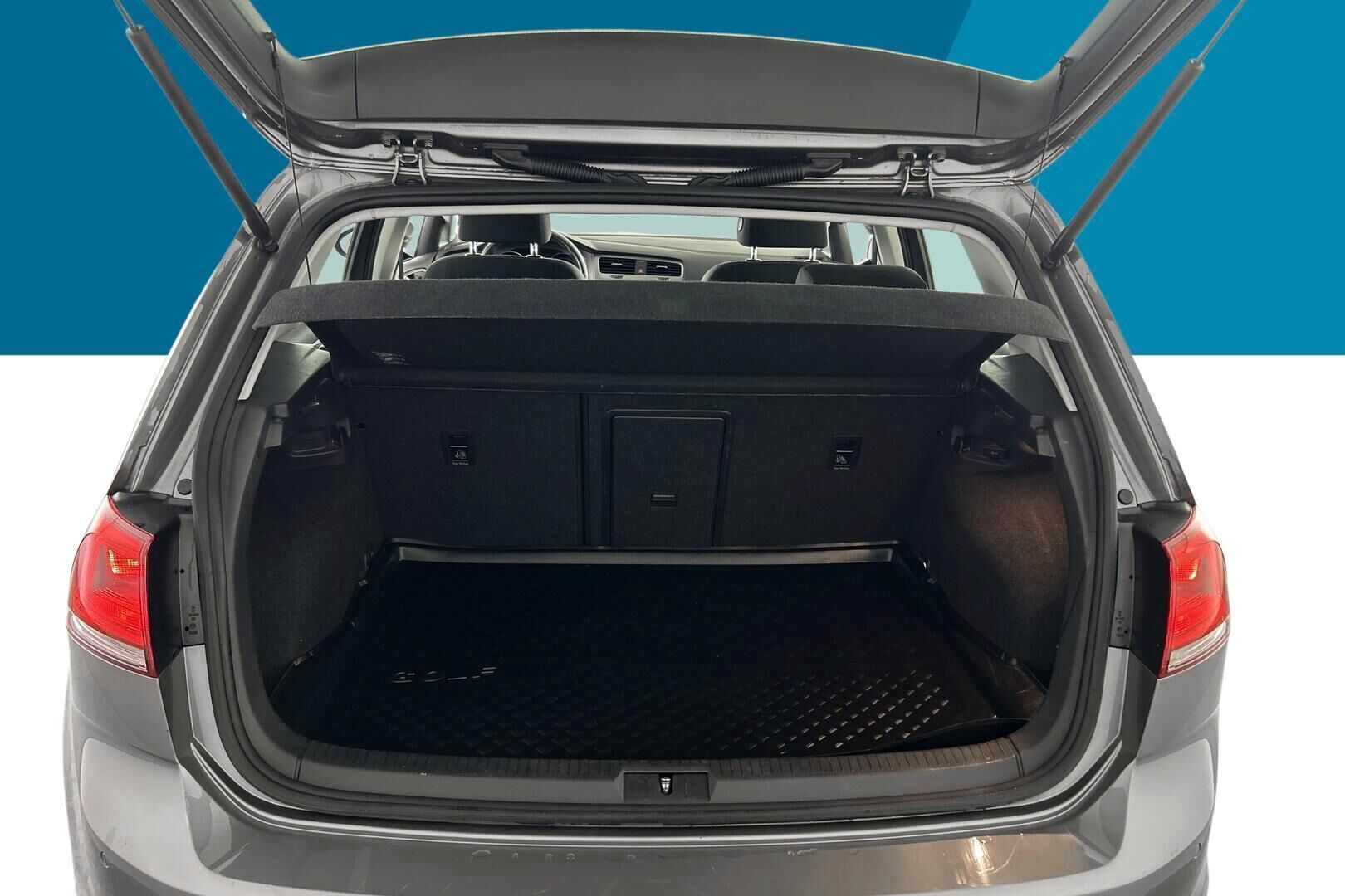 Volkswagen Golf iso kuva 11