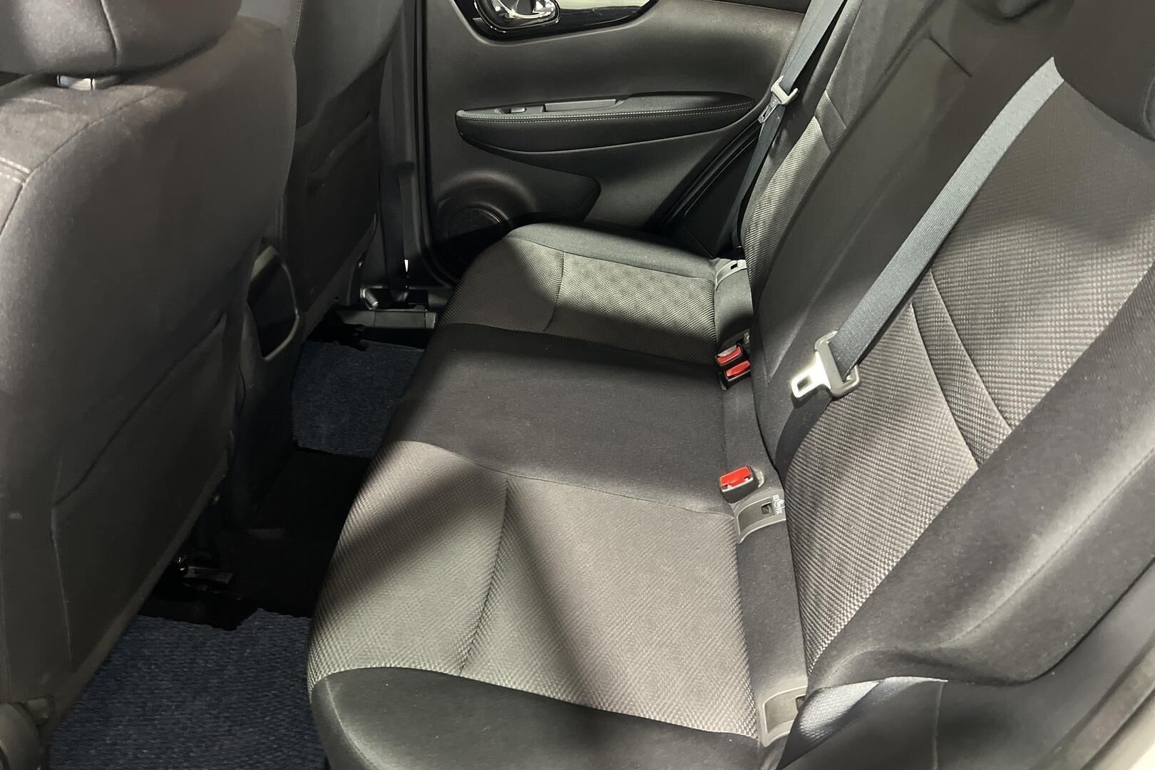 Nissan Qashqai iso kuva 10