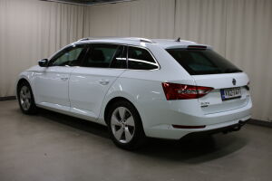 Skoda Superb esikatselu 3