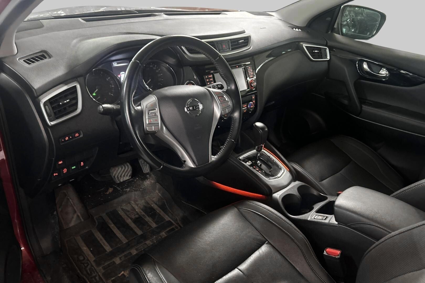 Nissan Qashqai iso kuva 2