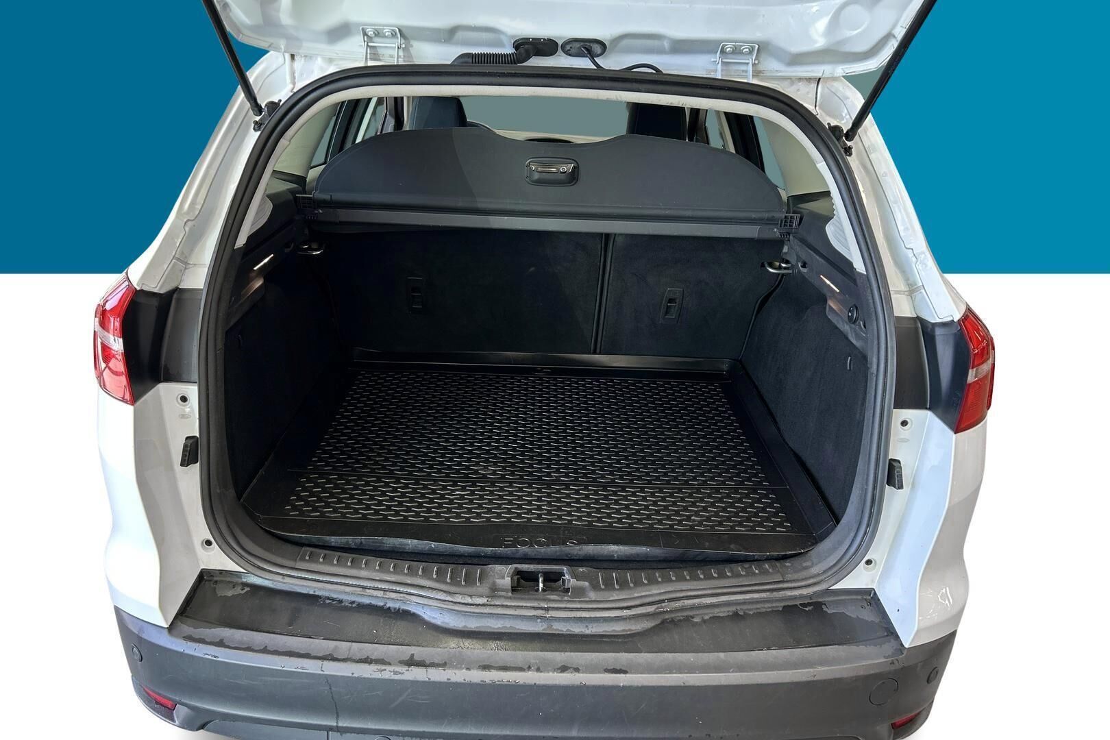 Ford Focus iso kuva 12