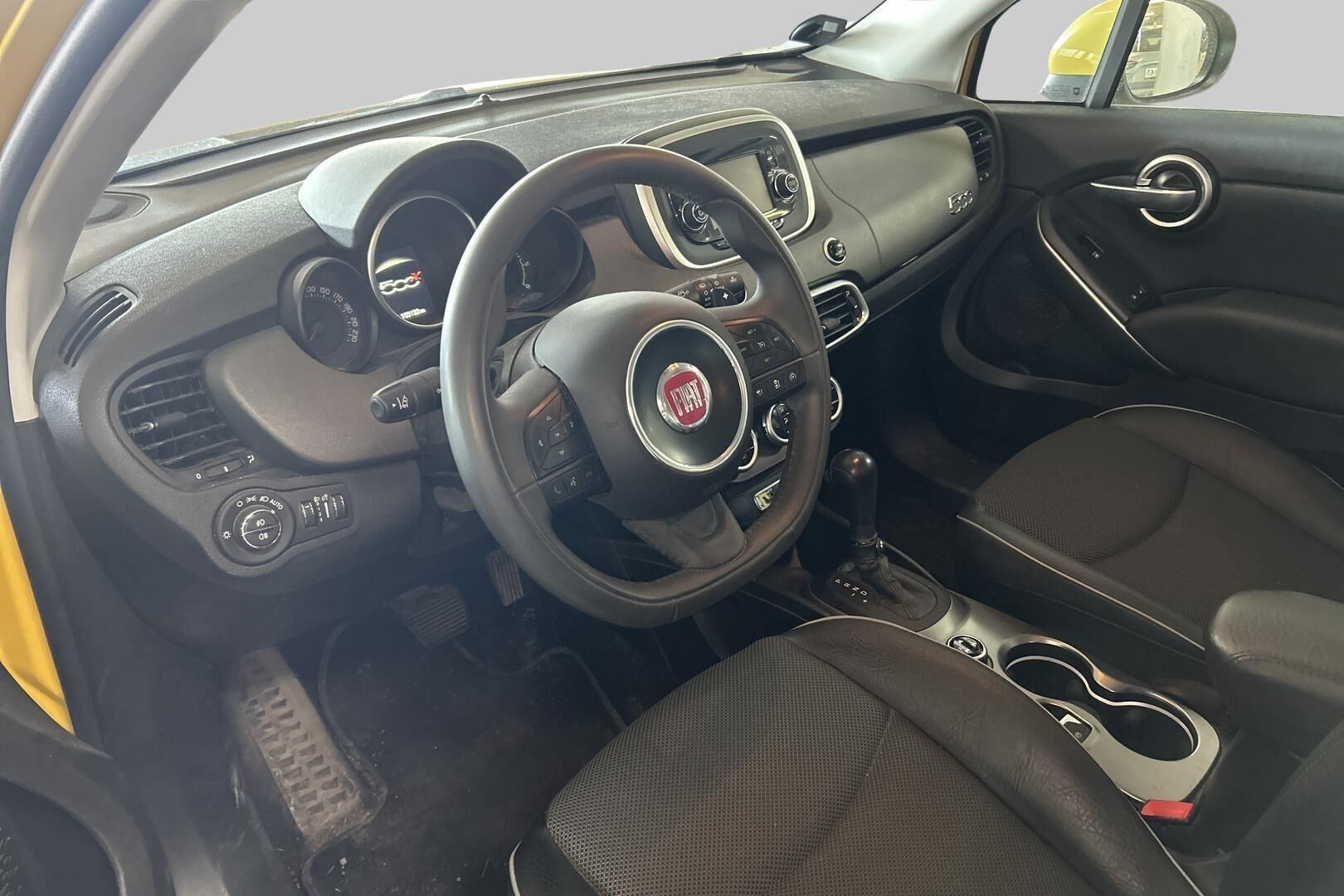 Fiat 500X iso kuva 2