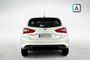 Nissan Pulsar esikatselu 2