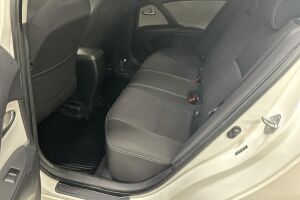 Toyota Avensis esikatselu 10