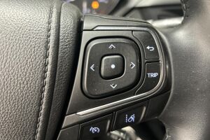 Toyota Avensis esikatselu 17