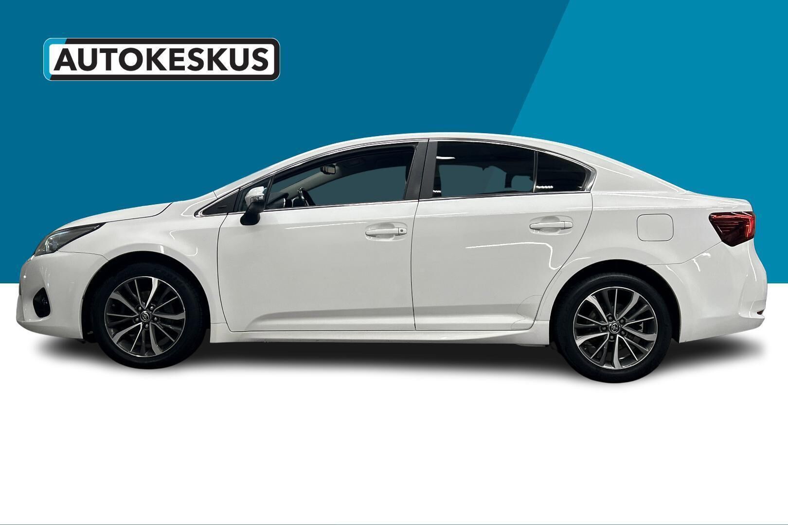 Toyota Avensis iso kuva 8