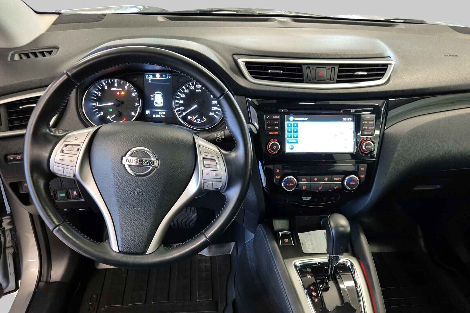 Nissan Qashqai iso kuva 11