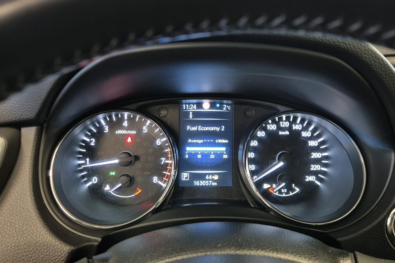 Nissan Qashqai iso kuva 14