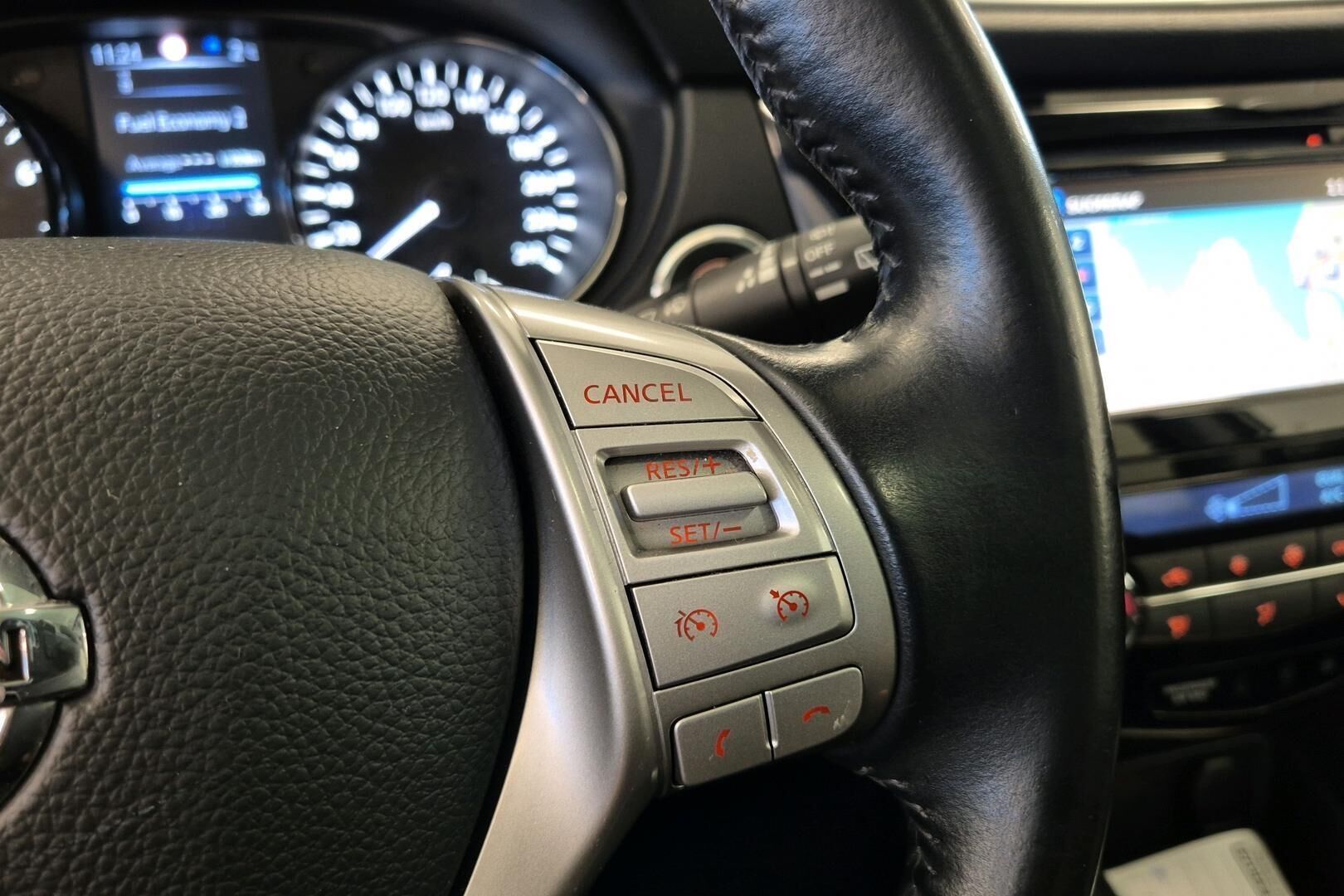 Nissan Qashqai iso kuva 18