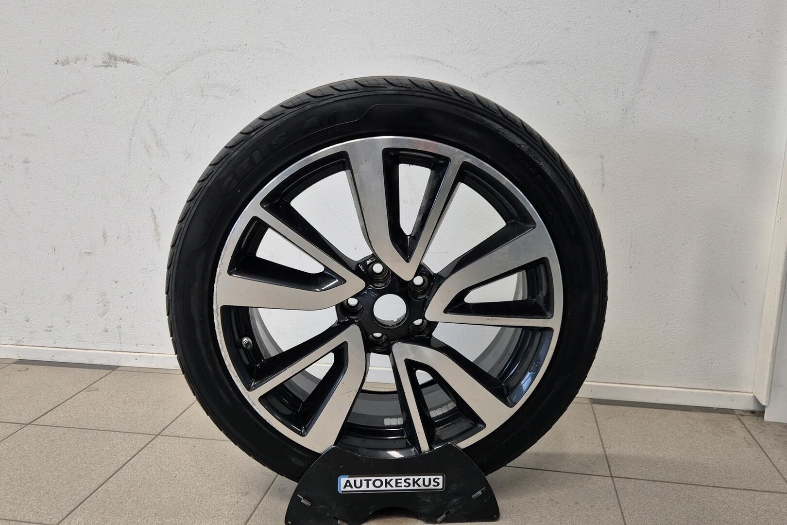 Nissan Qashqai iso kuva 24