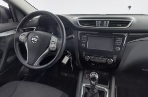 Nissan Qashqai esikatselu 1