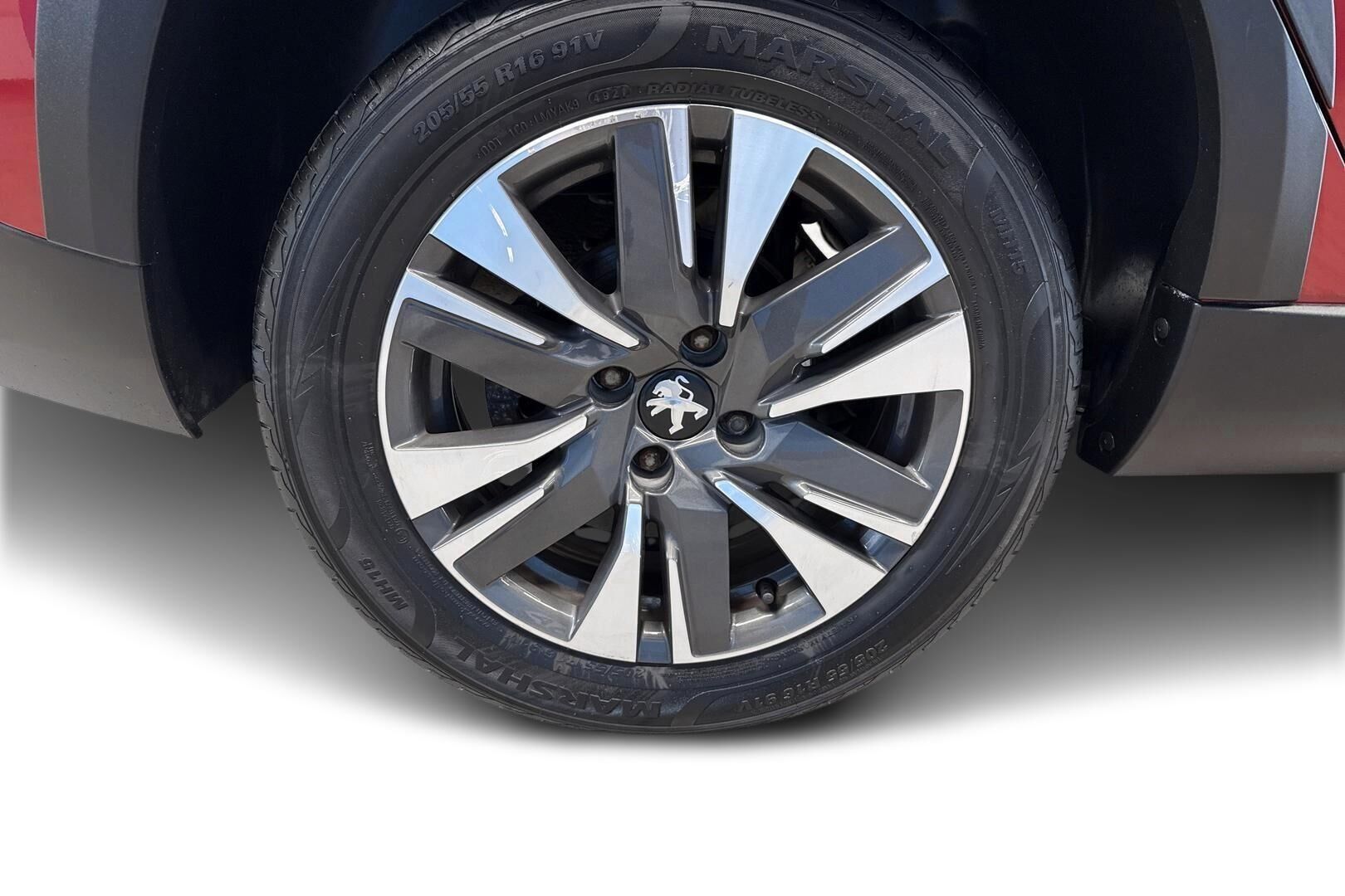 Peugeot 2008 iso kuva 13