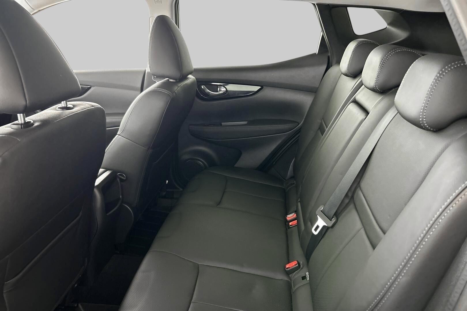 Nissan Qashqai iso kuva 9