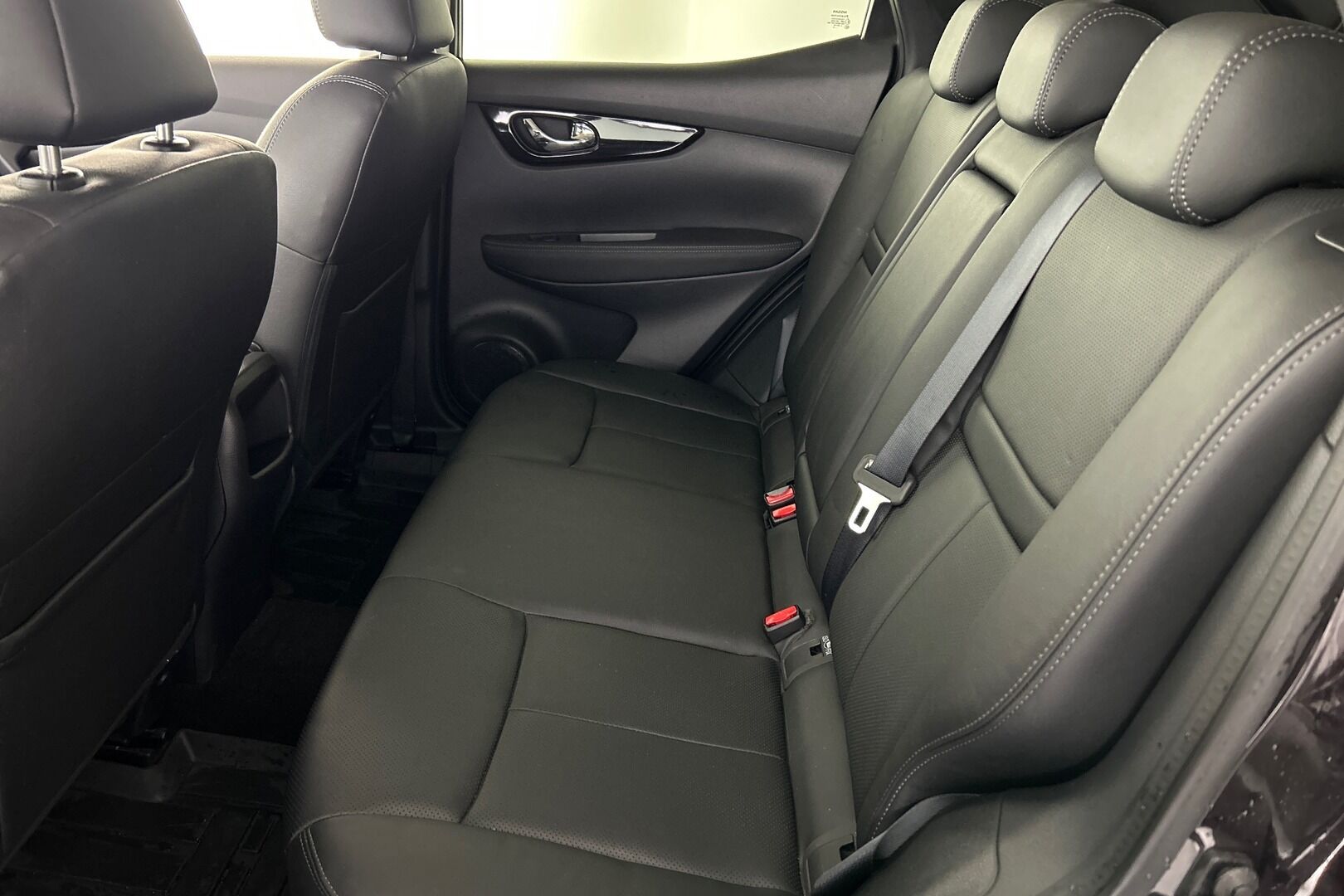 Nissan Qashqai iso kuva 10
