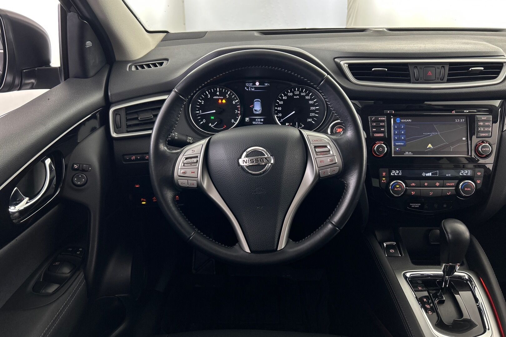 Nissan Qashqai iso kuva 11