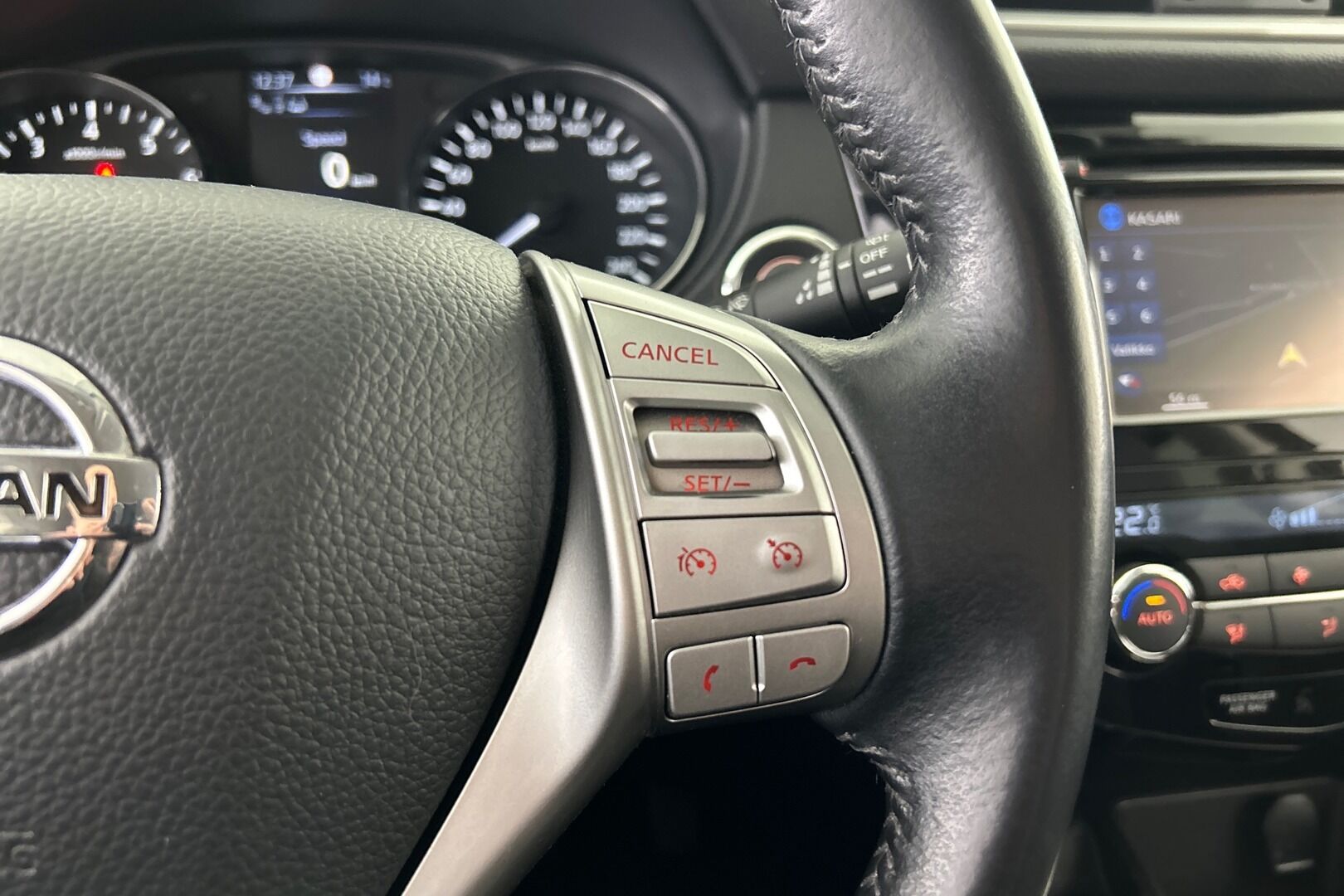Nissan Qashqai iso kuva 13
