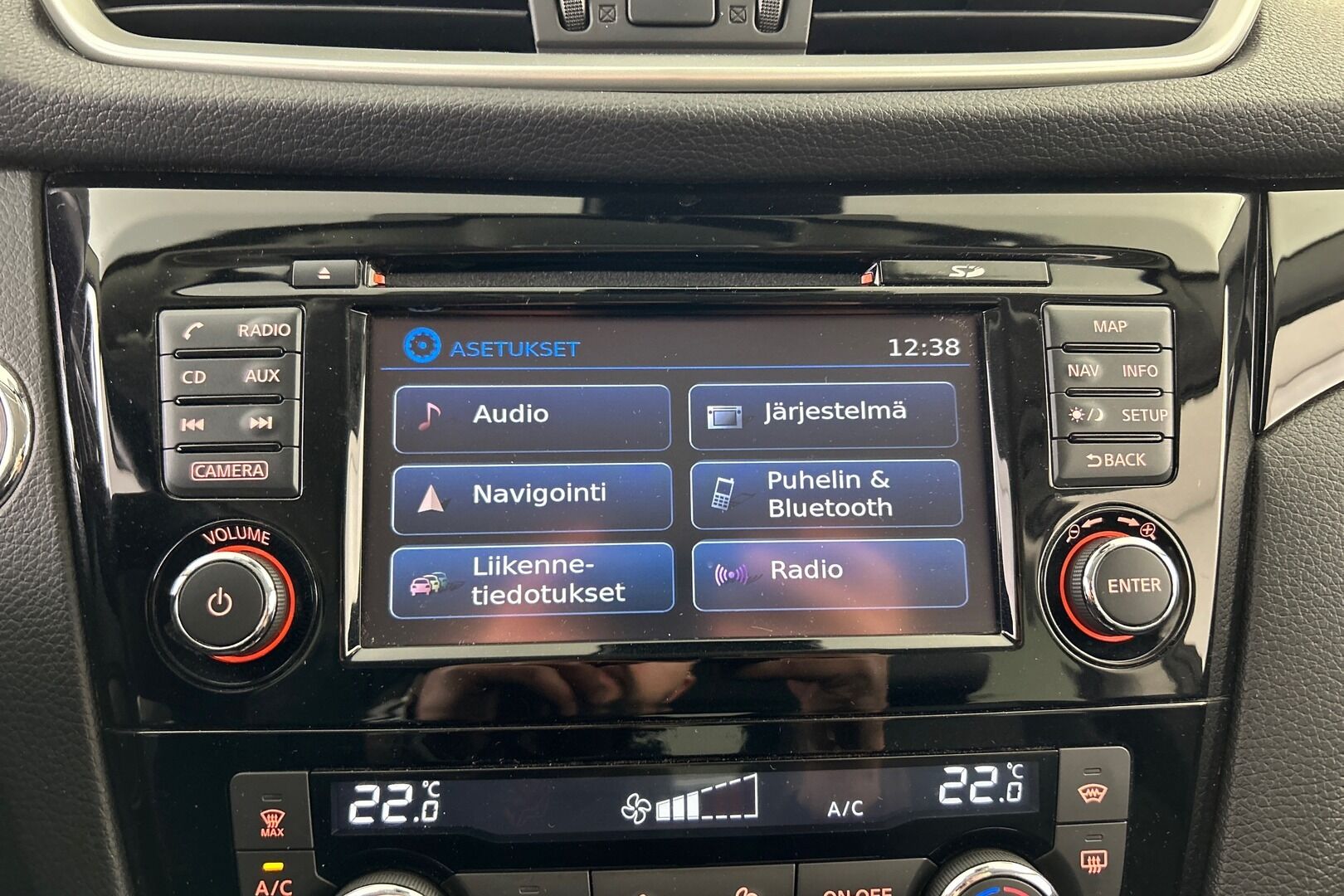 Nissan Qashqai iso kuva 21