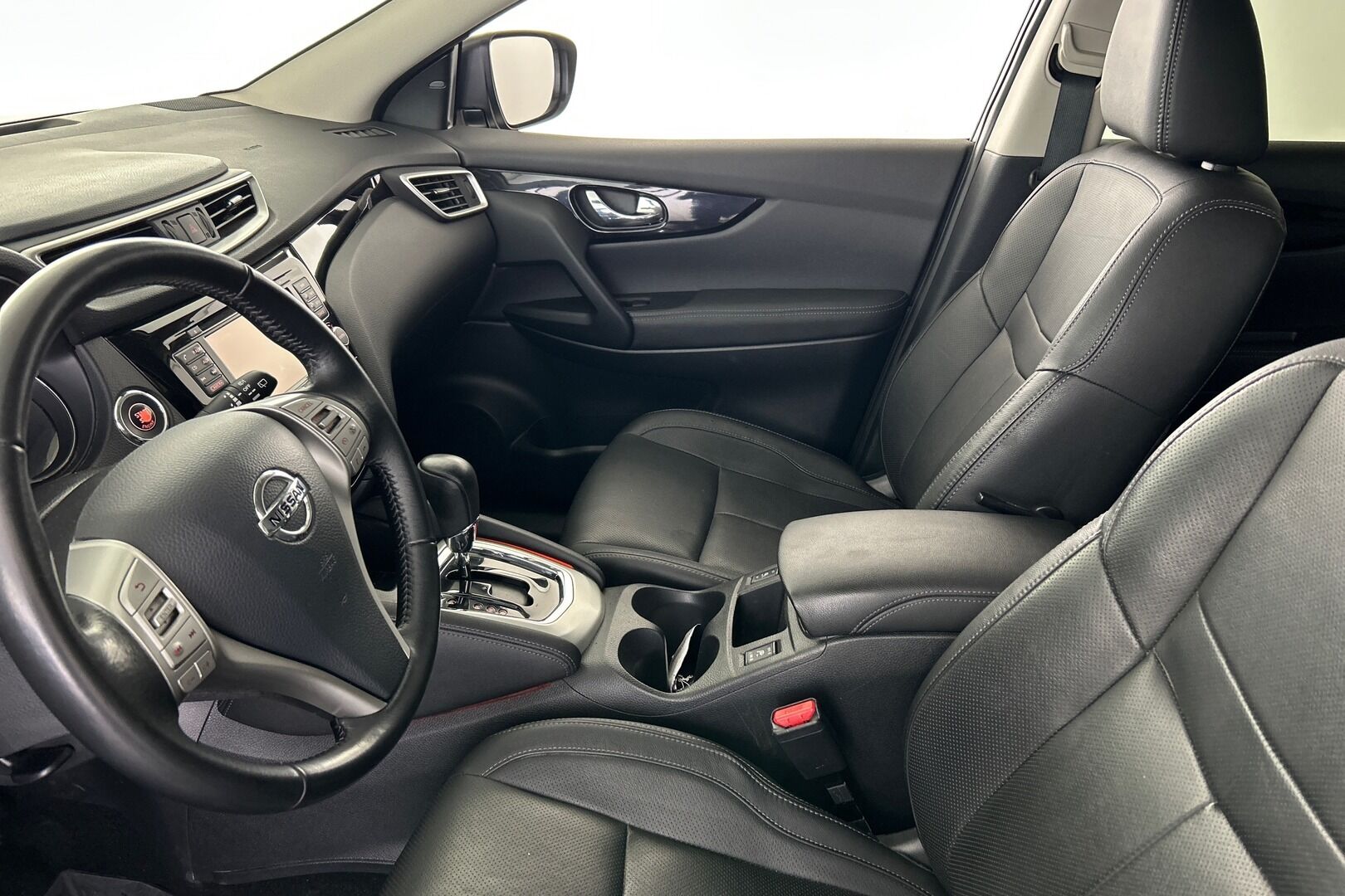 Nissan Qashqai iso kuva 3