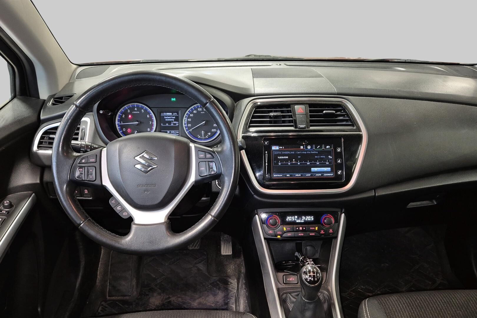 Suzuki SX4 S-Cross iso kuva 2