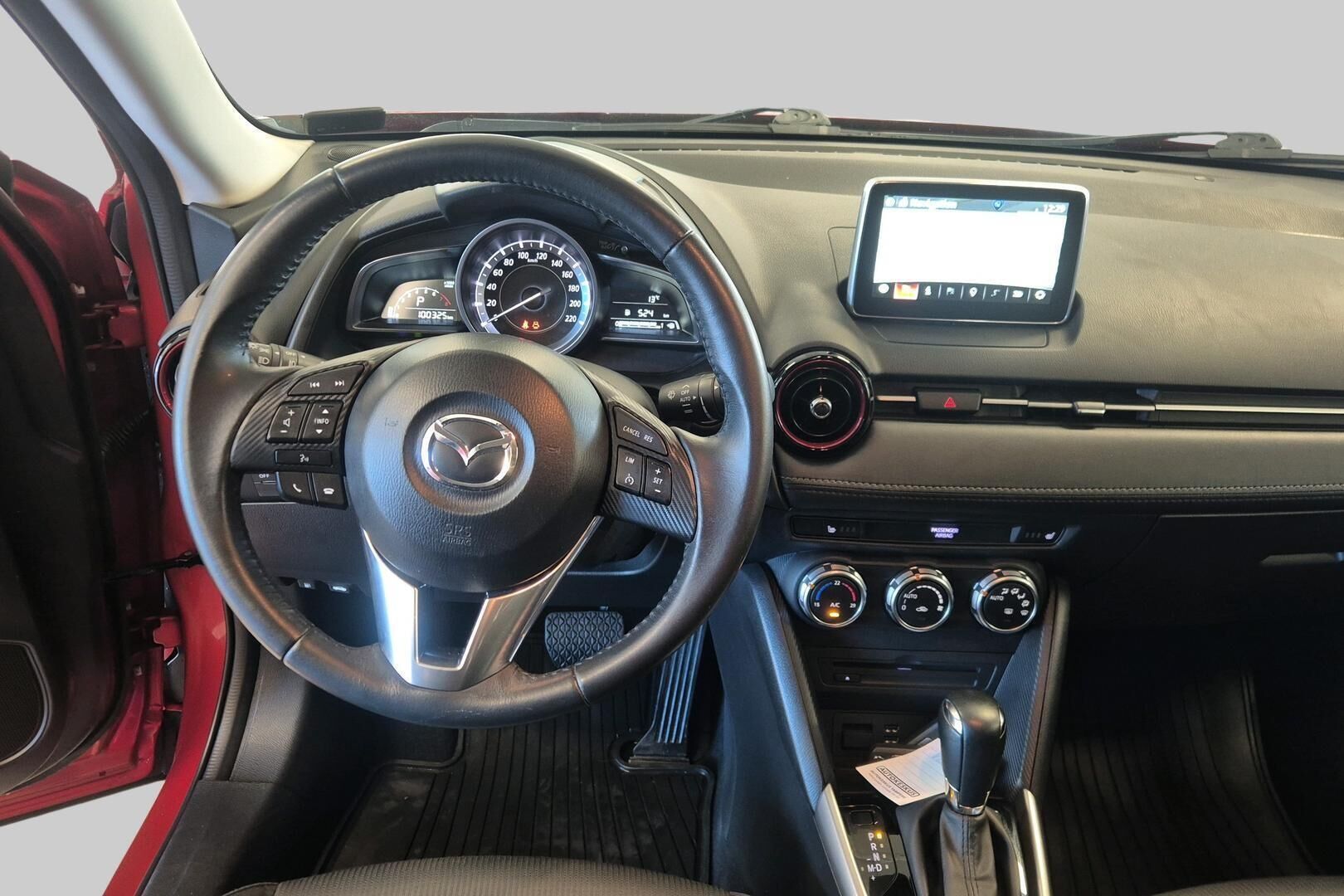 Mazda CX-3 iso kuva 11