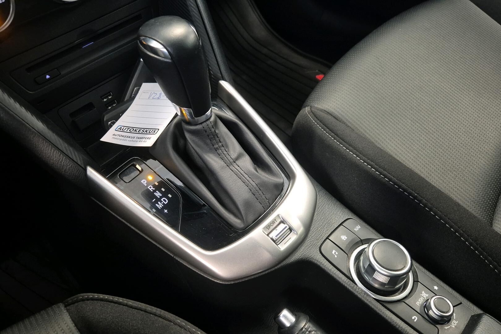 Mazda CX-3 iso kuva 17