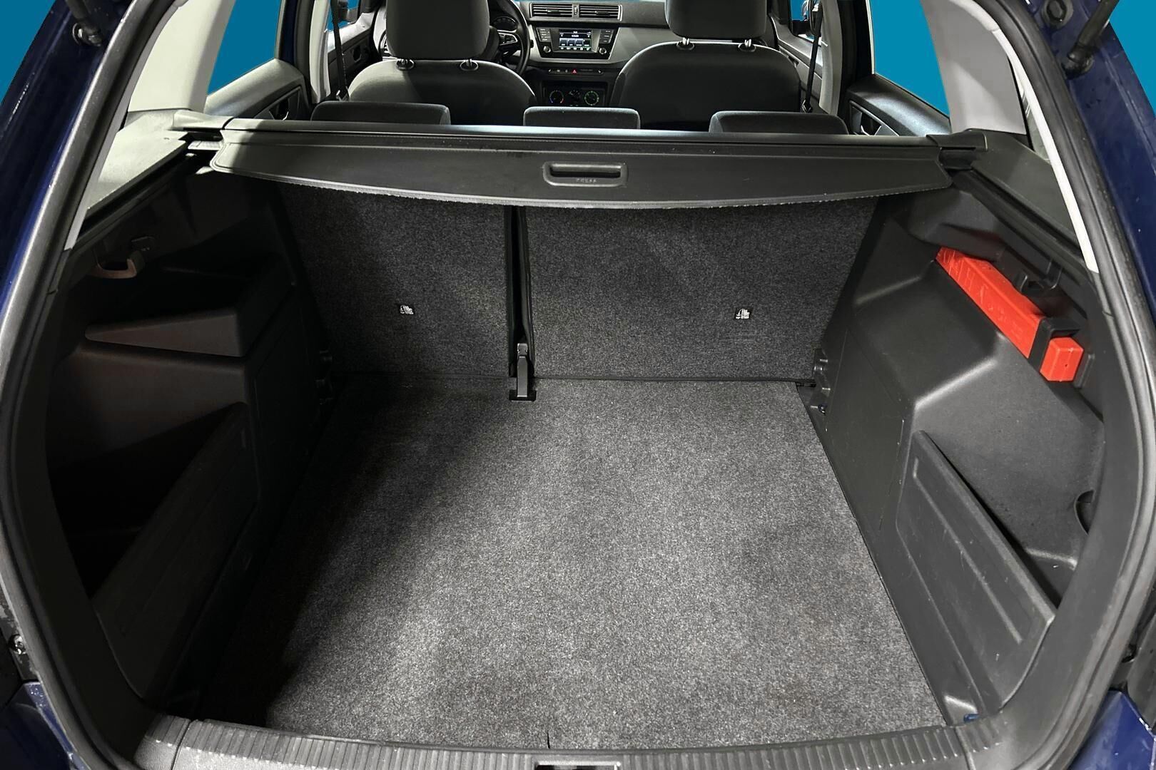 Skoda Fabia iso kuva 11