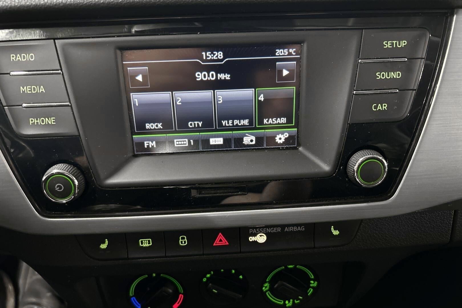 Skoda Fabia iso kuva 14