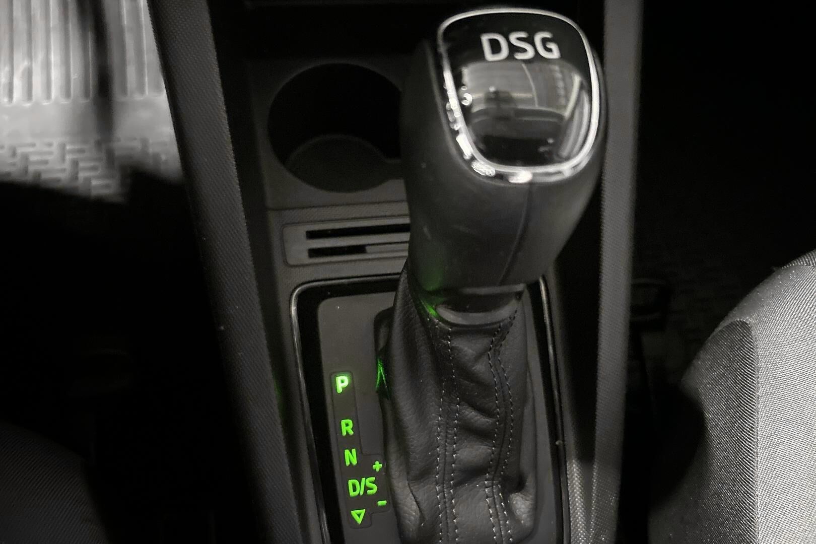 Skoda Fabia iso kuva 19